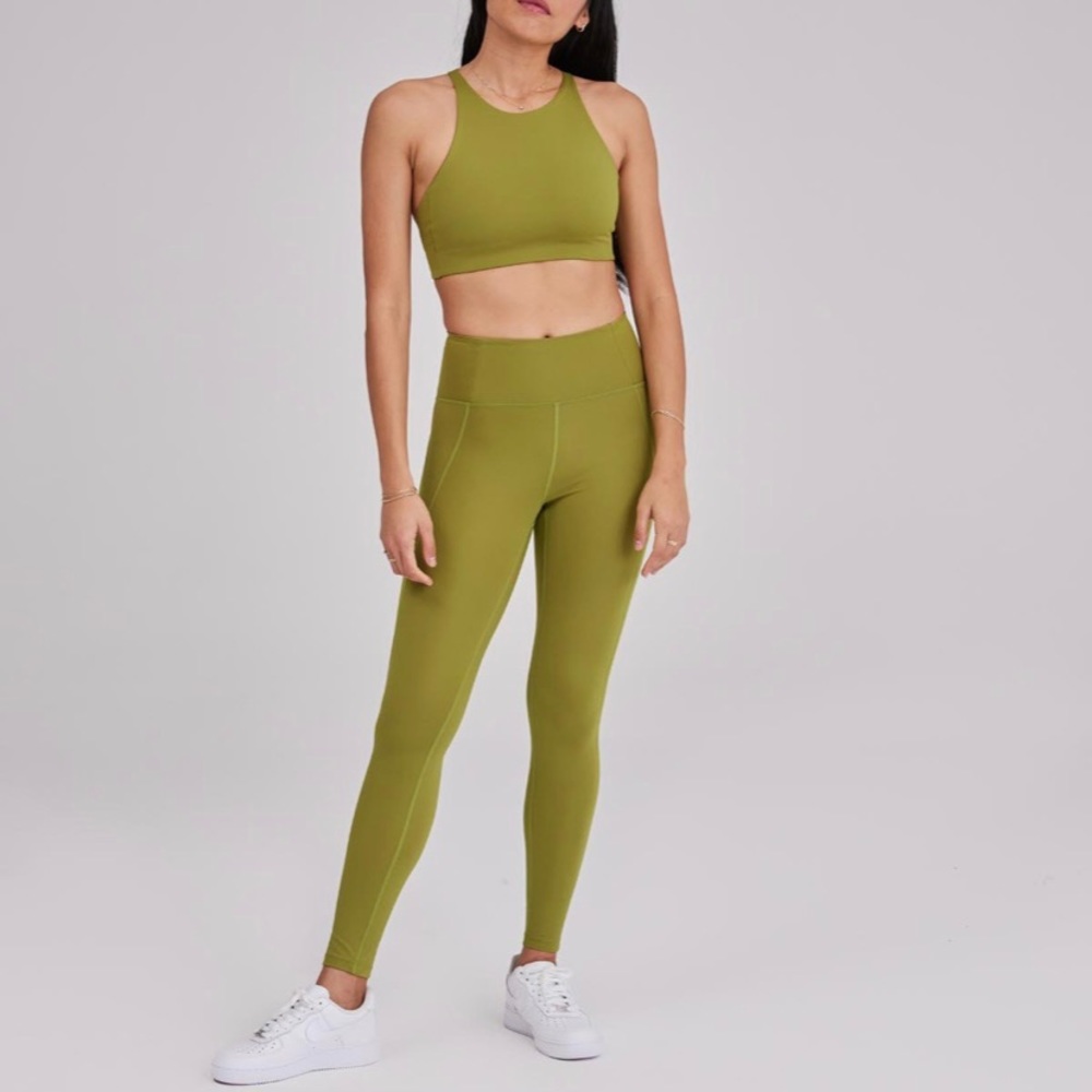 Girlfriend collective SET - bra and leggings
